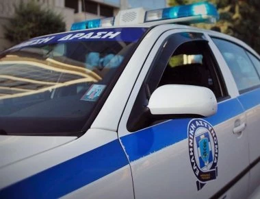 Κομοτηνή: Νεαρός αυνανιζόταν έξω από νηπιαγωγείο